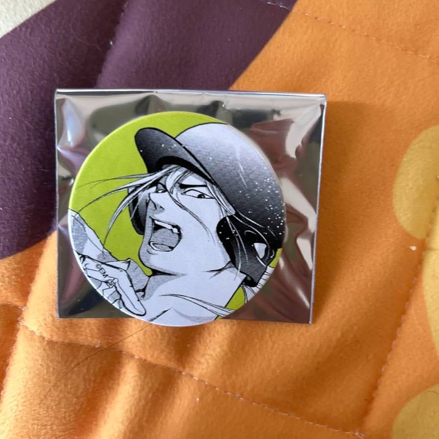 忘却バッテリー　レザーバッジ　原作絵　藤堂葵 Amazon.co.jp: 忘却バッテリー レザーバッジ 原作絵 藤堂葵 : おもちゃ